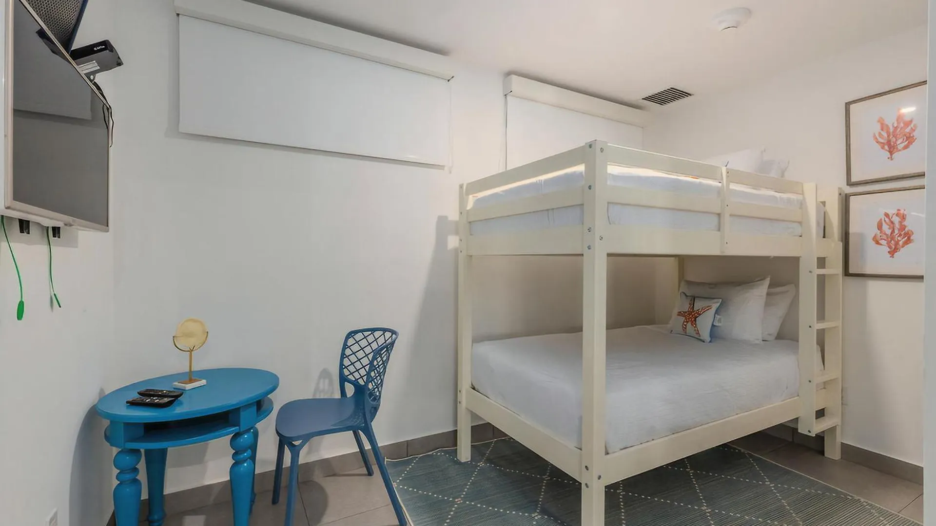 Family Condo At Downtown 오란제스타트 0*,  아루바